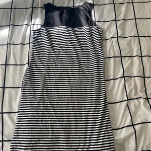 Tommy Bahama womens swim dress black and white stripe size medium w pockets